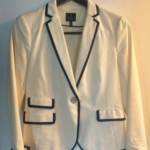 Adrianna Papell White Navy Piped Jacket sz 10